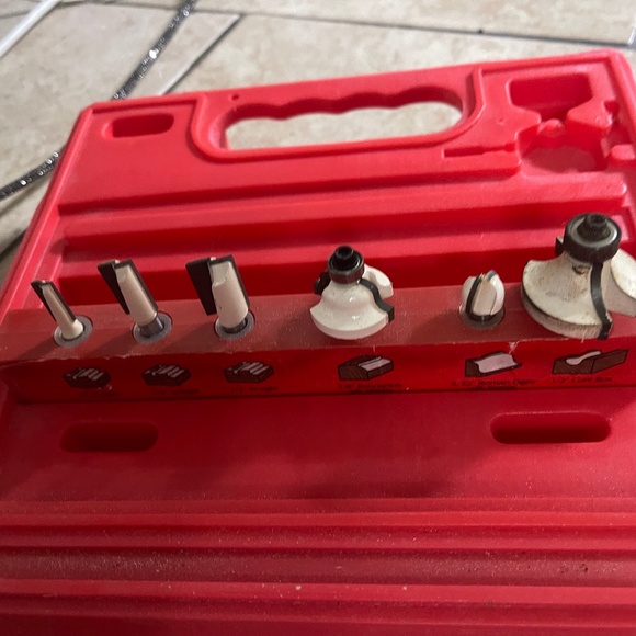 Hickory Woodworking 6 Pc Set 1/4' Shank Carbide Router Bits Starter Set RBK-1028 - Picture 1 of 5